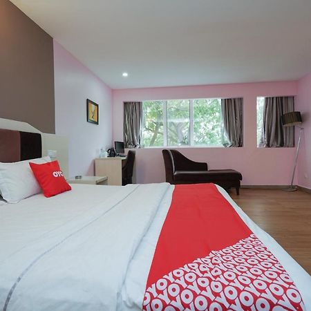 Capital O 89919 Hotel Hari Hari Куала-Лумпур Экстерьер фото