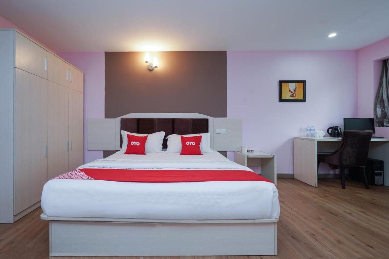 Capital O 89919 Hotel Hari Hari Куала-Лумпур Экстерьер фото