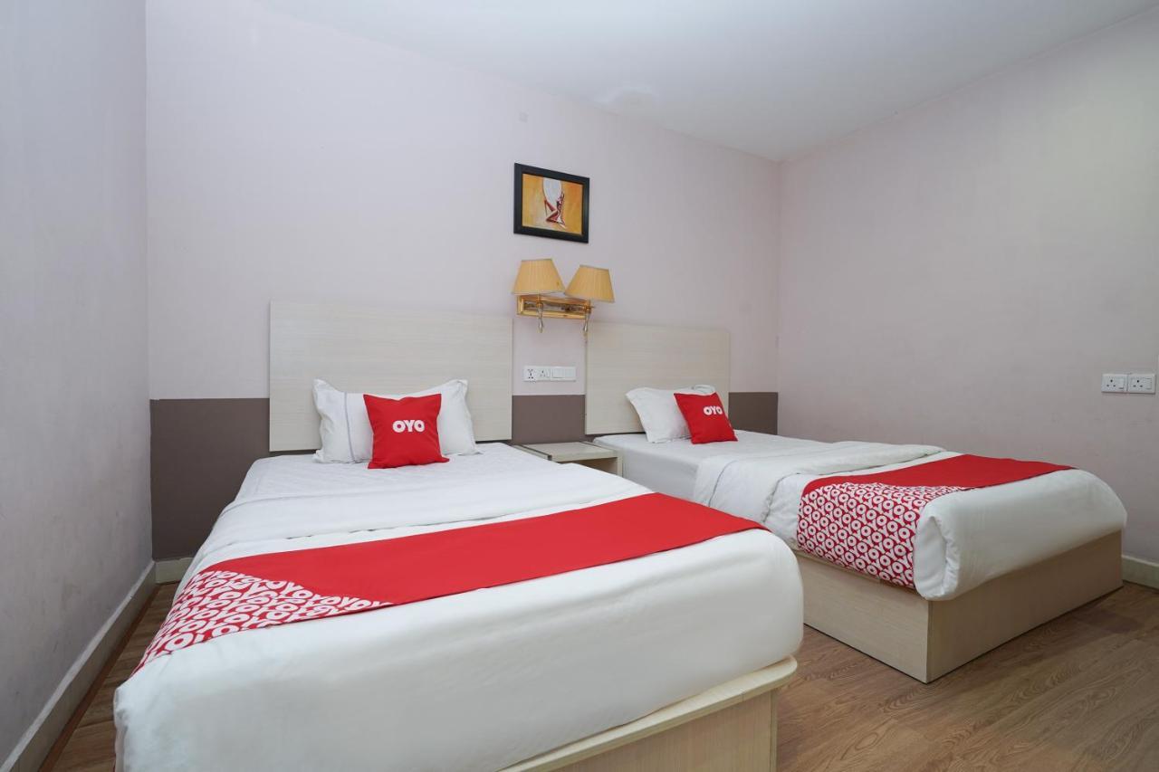 Capital O 89919 Hotel Hari Hari Куала-Лумпур Экстерьер фото