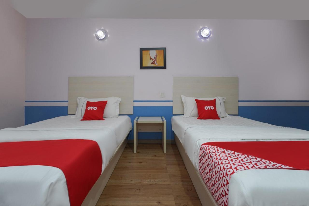 Capital O 89919 Hotel Hari Hari Куала-Лумпур Экстерьер фото