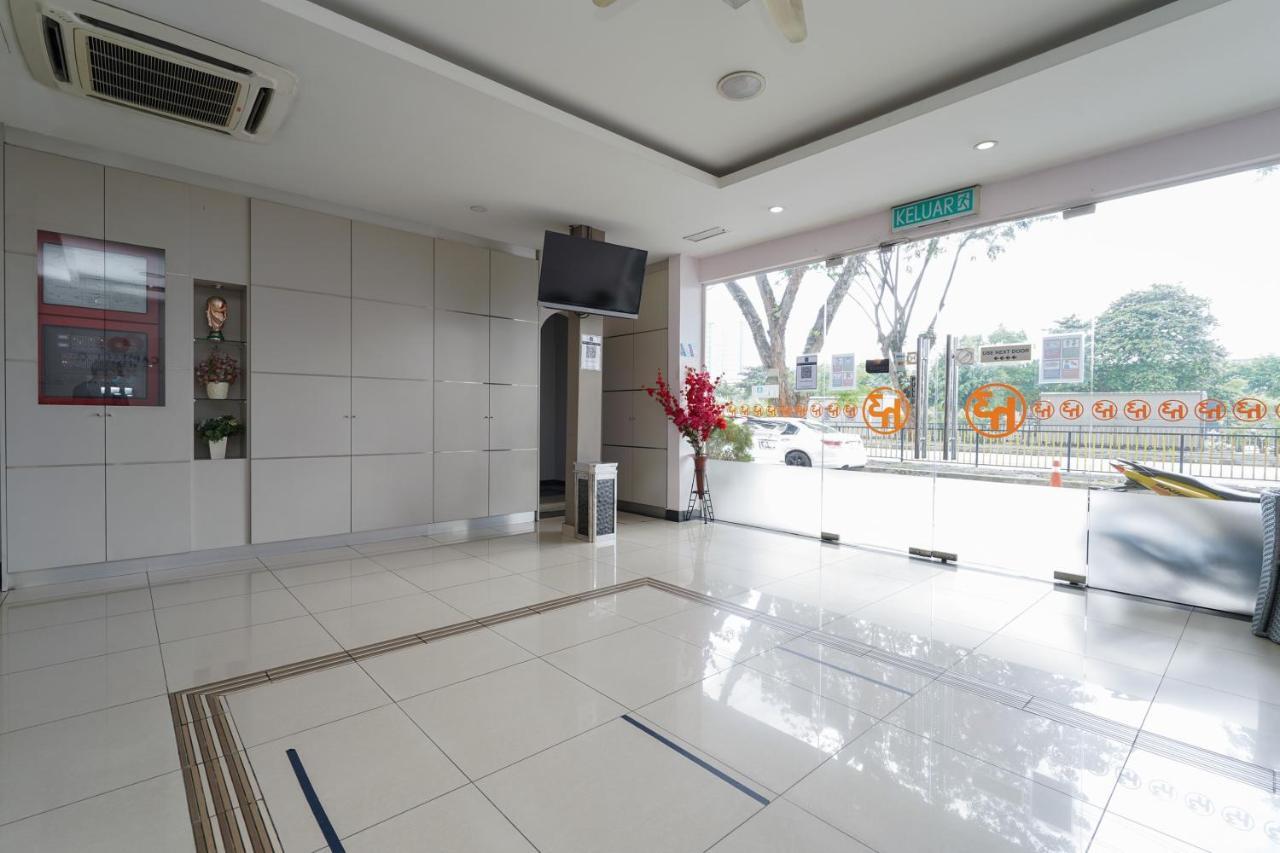 Capital O 89919 Hotel Hari Hari Куала-Лумпур Экстерьер фото